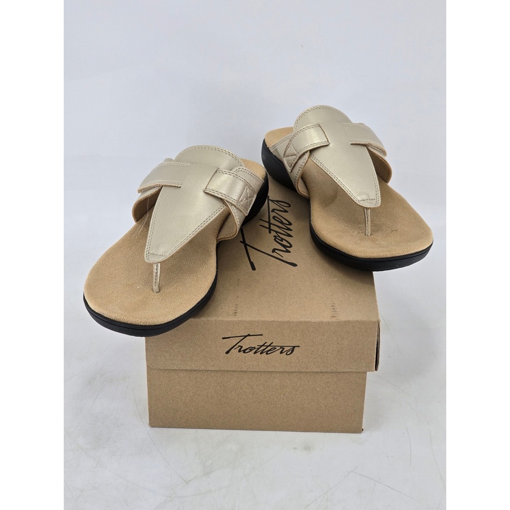 Trotters Robin Thong Sandals Womens 9W Gold Leather Comfort - Excellent